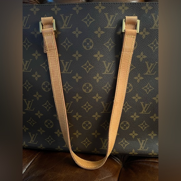 Louis Vuitton Monogram Luco Tote Shoulder Bag - Picture 2 of 10